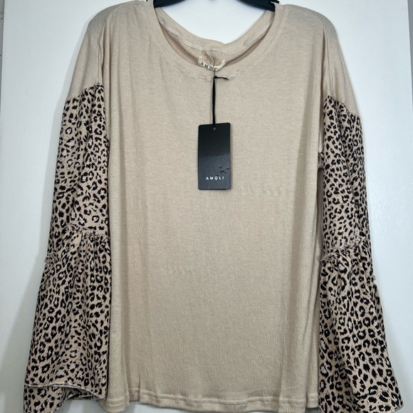 AMOLI  Leopard Print Sleeve Beige Top.  #30 - Picture 6 of 6